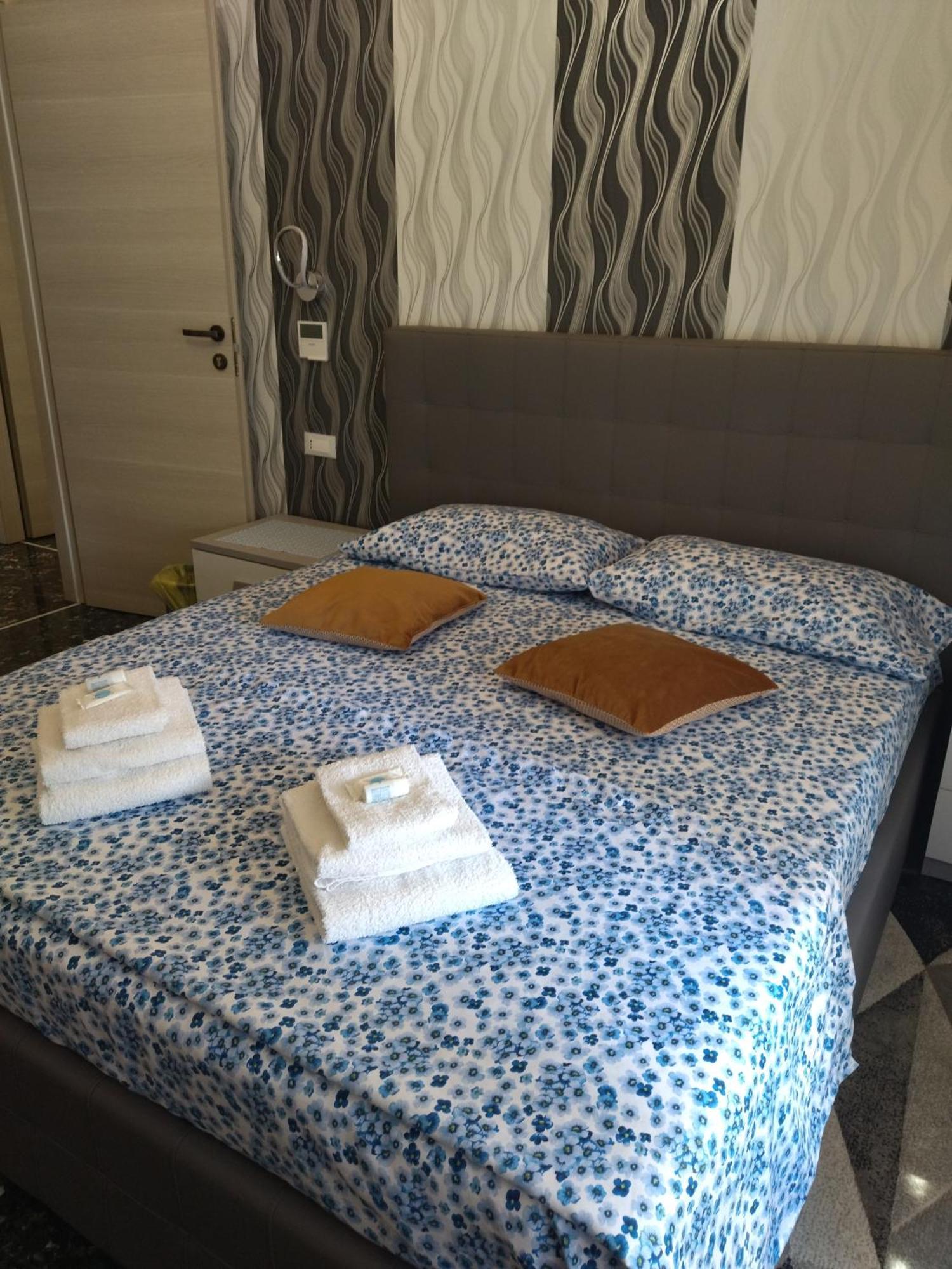 La Casa Di Sonia Hotel Savona Eksteriør billede